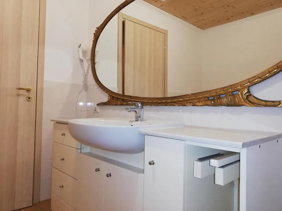 Bed and Breakfast Cascina la castagnara&tazio nuvolari Oriolo  Bed & Breakfast Oriolo (Lombardy)