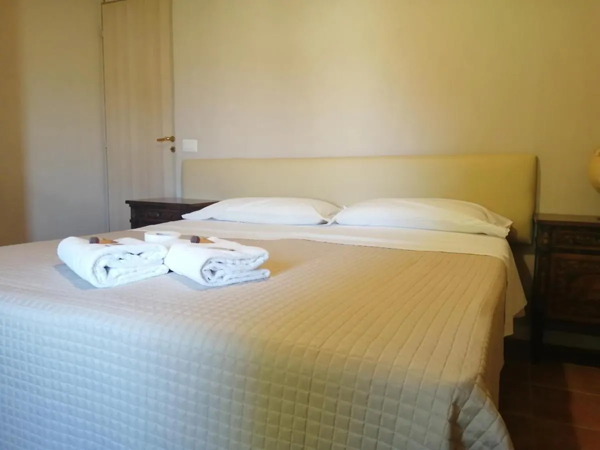 Bed & Breakfast Bed and Breakfast Cascina la castagnara&tazio nuvolari Oriolo