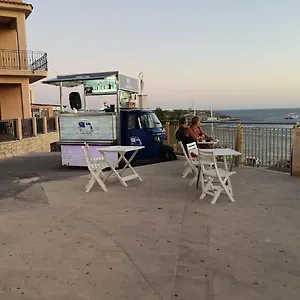La Casa Di Pino Bed & Breakfast Lampedusa